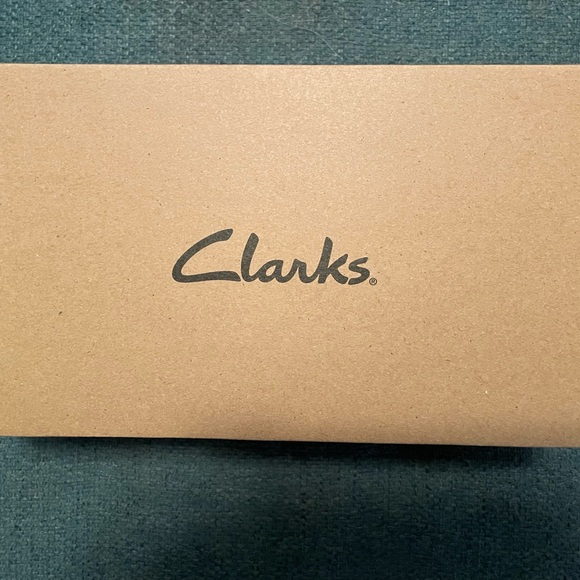 Clarks Cream Brogue Sneakers for Women - Picture 7 of 8